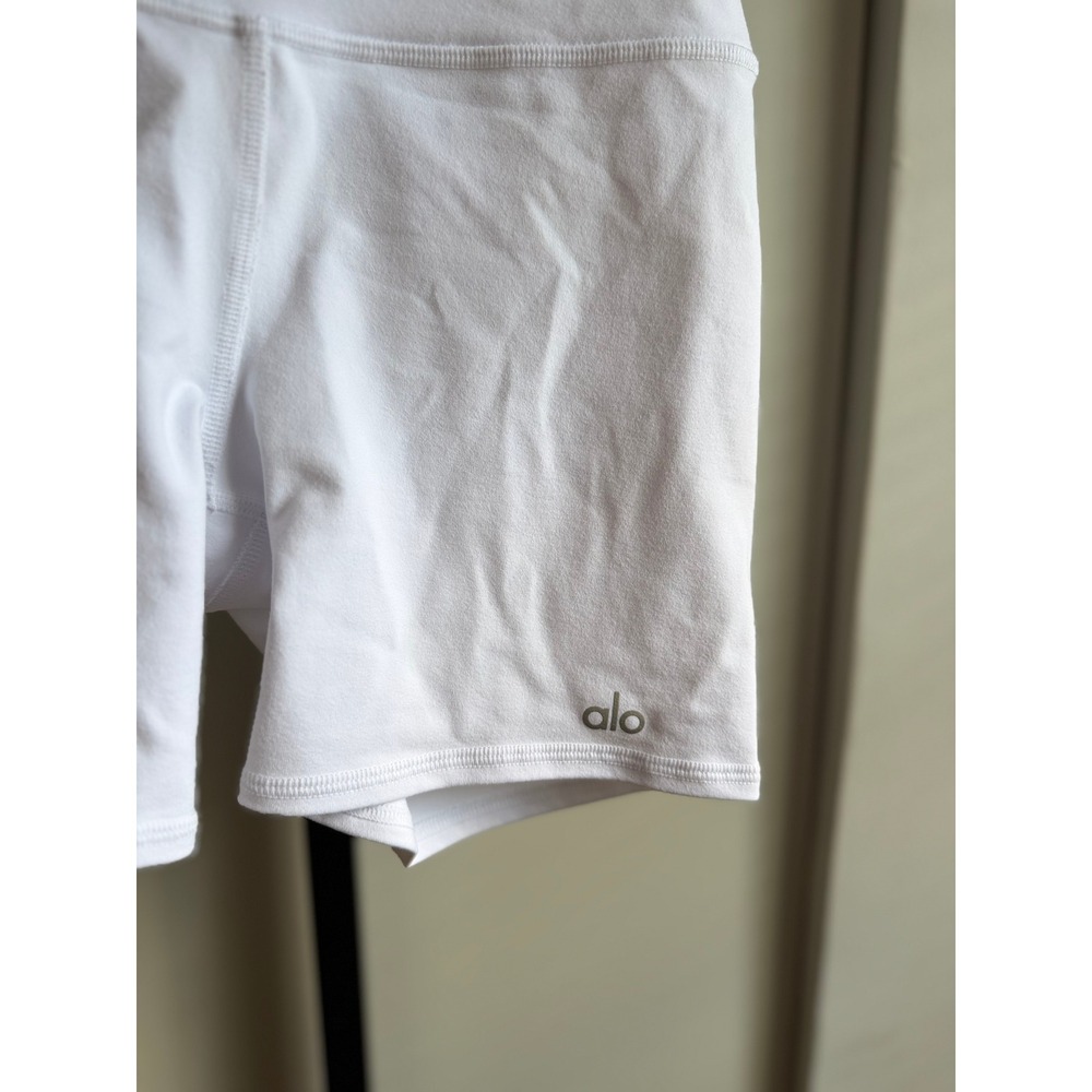 Alo Yoga 5" Airbrush High-Waist Biker Shorts – Size S - White - Picture 6 of 6